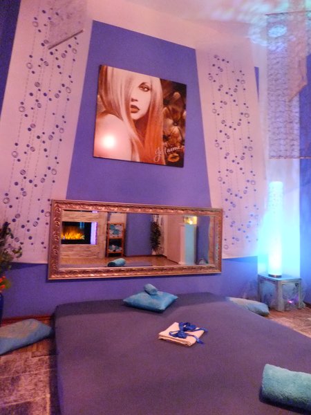 Germania, zona Frankfurt. Salon de masaj erotic